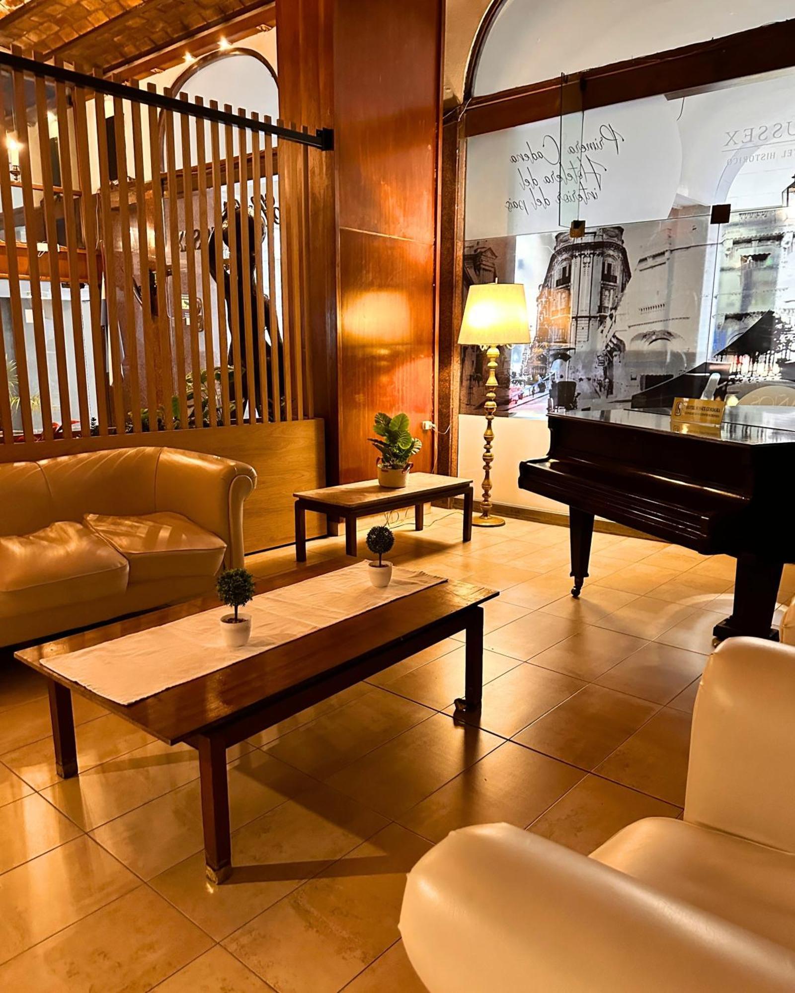 Hotel Sussex Кордова Экстерьер фото