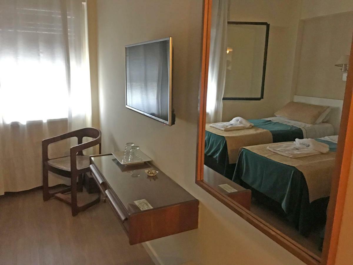 Hotel Sussex Кордова Экстерьер фото
